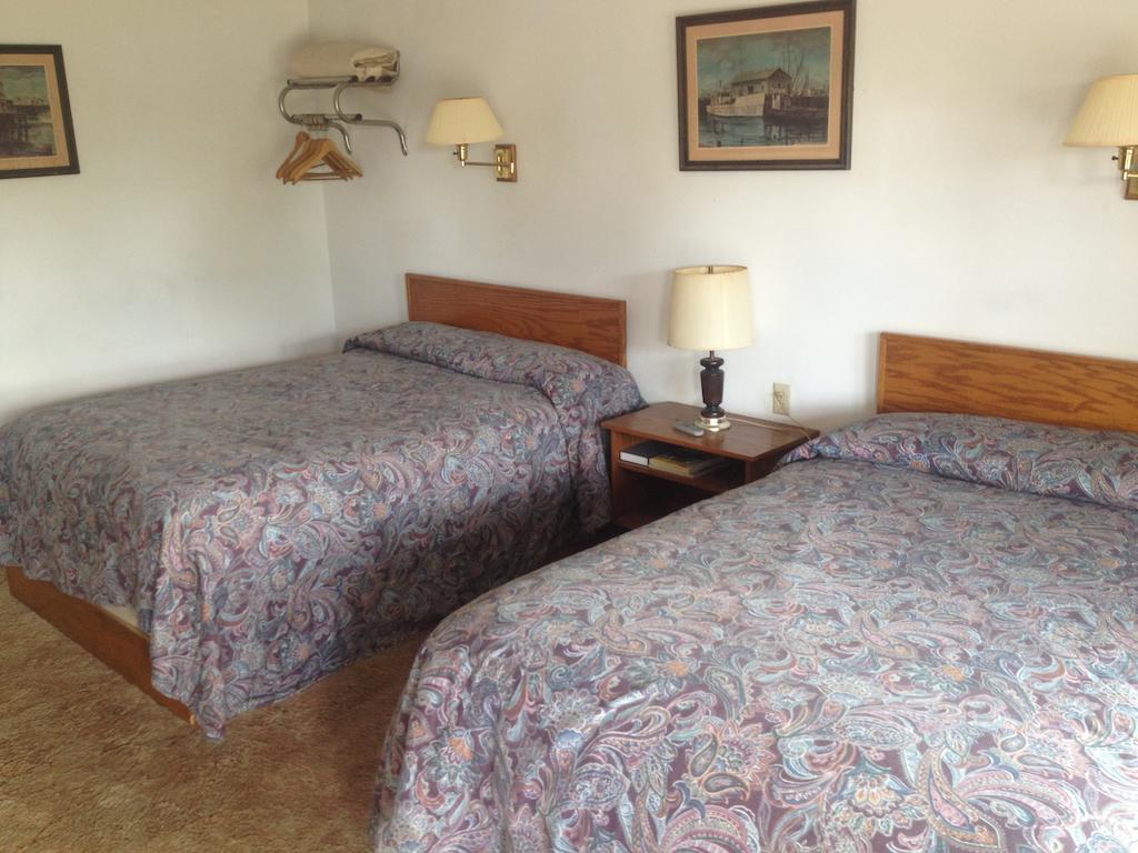Cool City Motel Two Rivers Εξωτερικό φωτογραφία